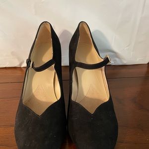 COPY - Naturalizer black pumps with strap